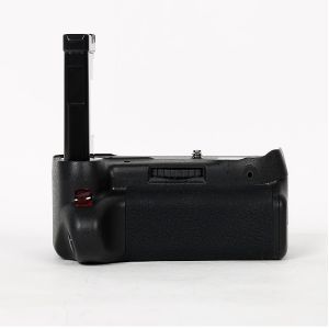 Picture of Digitek Battery Grip for Sony AII/A7M2/A7R2